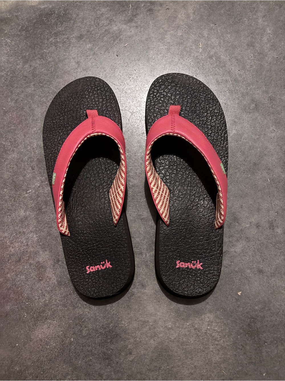 Sanuk Pink & Black Textured Flip Flops